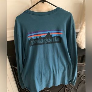 Men’s size large long sleeve Patagonia tshirt